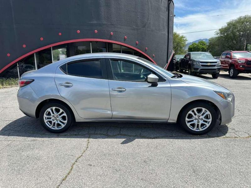 Scion iA 6A 2016