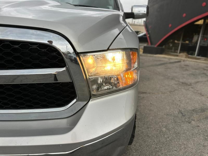 RAM 1500 SLT Crew Cab SWB 4WD 2017