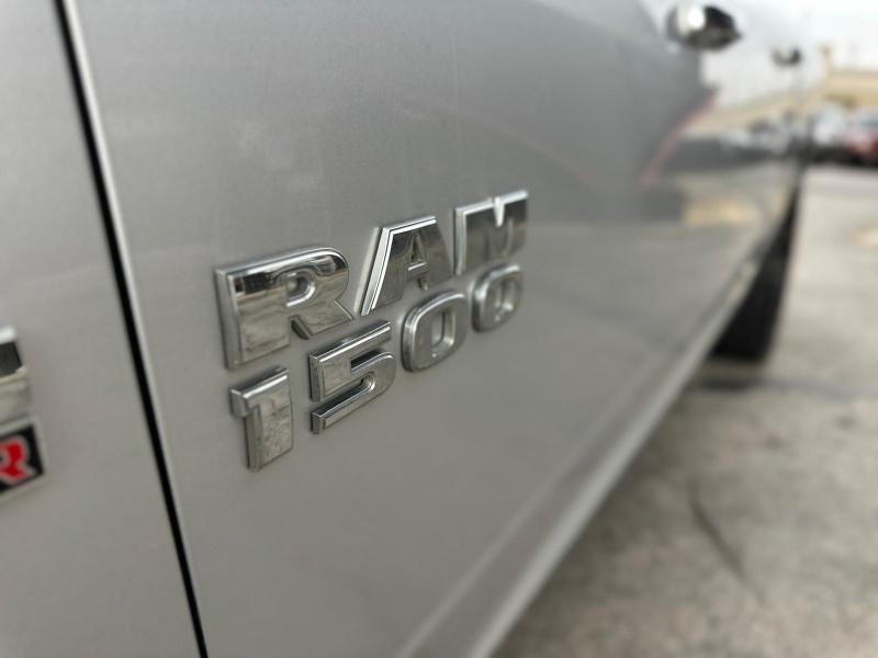 RAM 1500 SLT Crew Cab SWB 4WD 2017