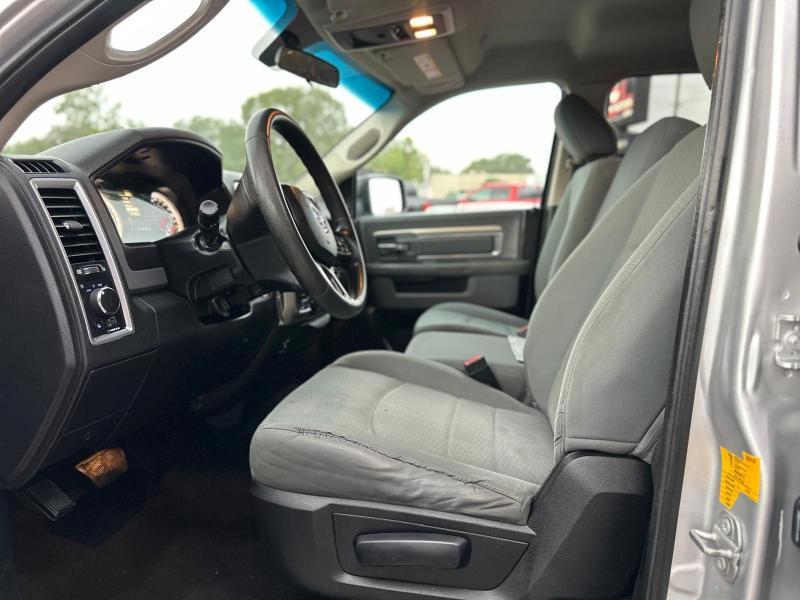 RAM 1500 SLT Crew Cab SWB 4WD 2017