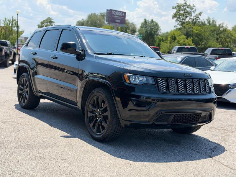 Jeep Grand Cherokee Laredo 4WD 2019
