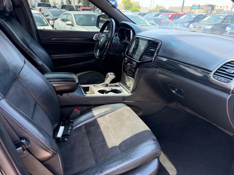 Jeep Grand Cherokee Laredo 4WD 2019