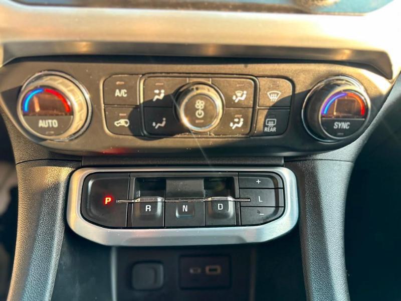 GMC Acadia SLE-1 FWD 2021
