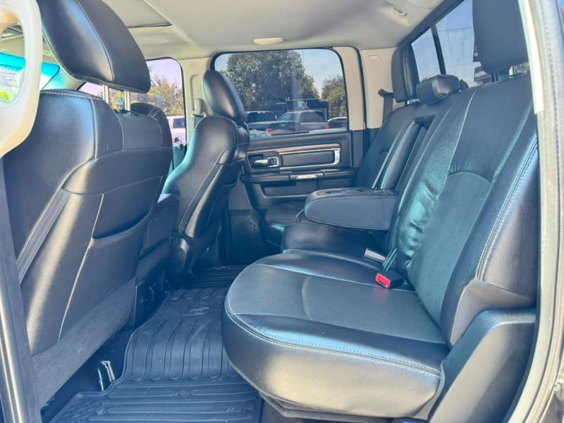 RAM 3500 Laramie Crew Cab LWB 4WD DRW 2017