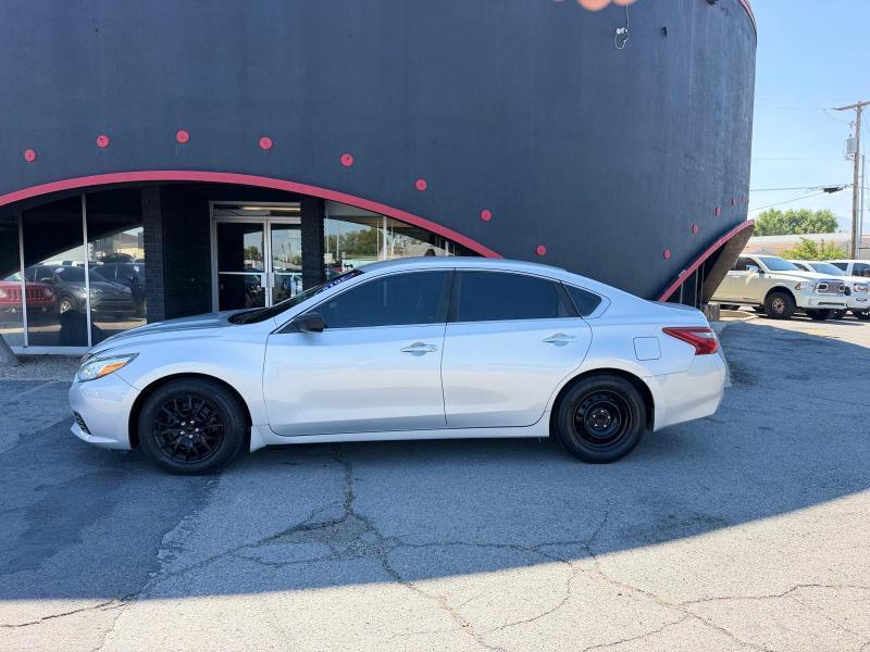 Nissan Altima 2.5 SV 2018