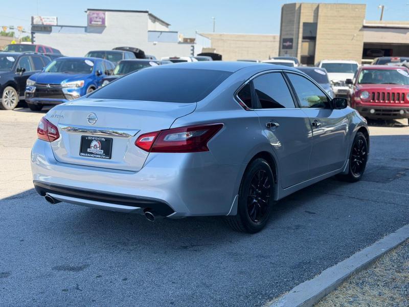 Nissan Altima 2.5 SV 2018
