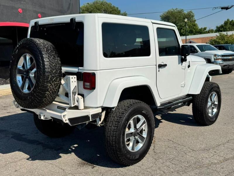 Jeep Wrangler Sahara 4WD 2012