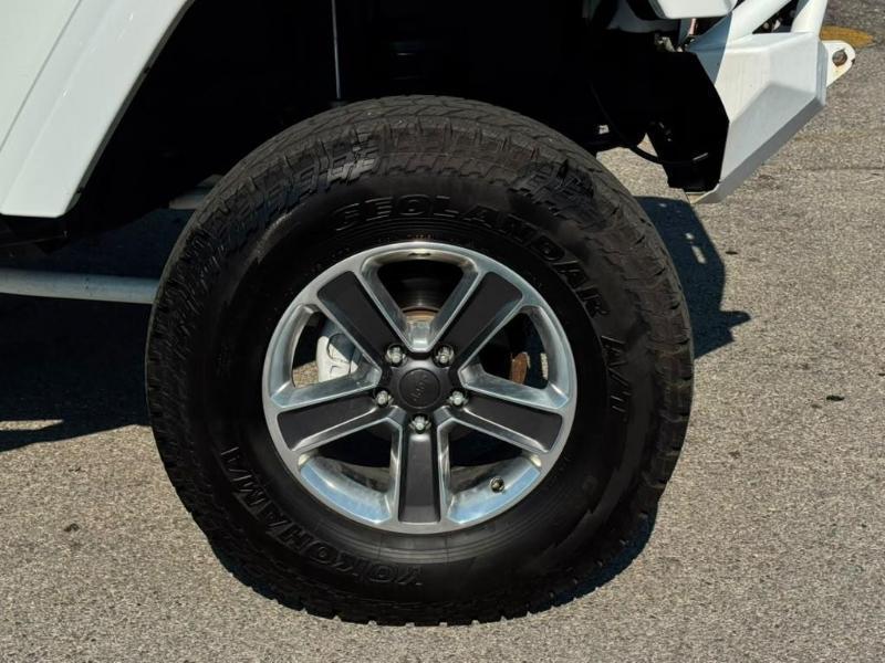 Jeep Wrangler Sahara 4WD 2012