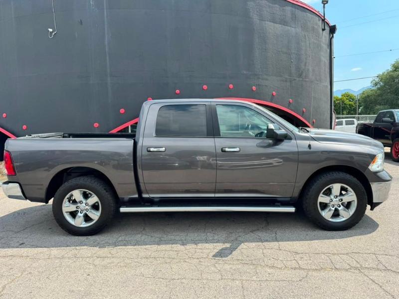 RAM 1500 SLT Crew Cab SWB 4WD 2016