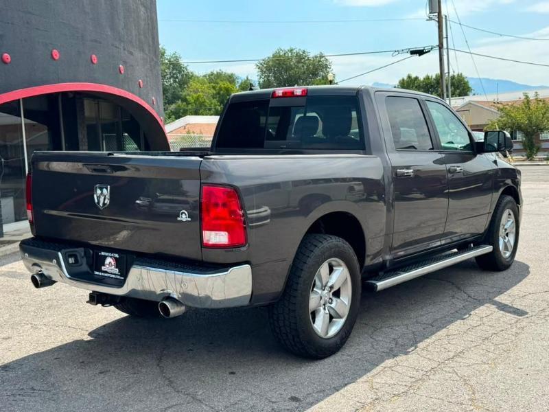 RAM 1500 SLT Crew Cab SWB 4WD 2016