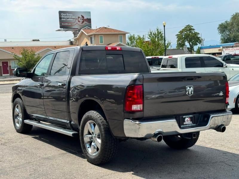 RAM 1500 SLT Crew Cab SWB 4WD 2016