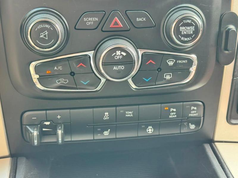 RAM 1500 SLT Crew Cab SWB 4WD 2016