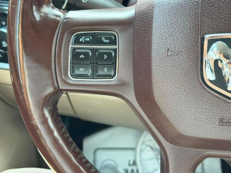 RAM 1500 SLT Crew Cab SWB 4WD 2016