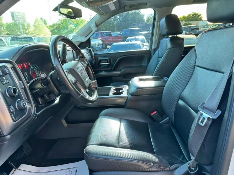 GMC Sierra 1500 SLT Crew Cab Long Box 4WD 2017
