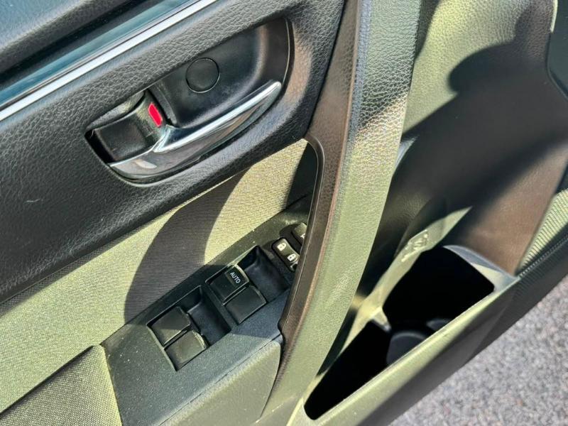 Toyota Corolla XLE CVT 2019