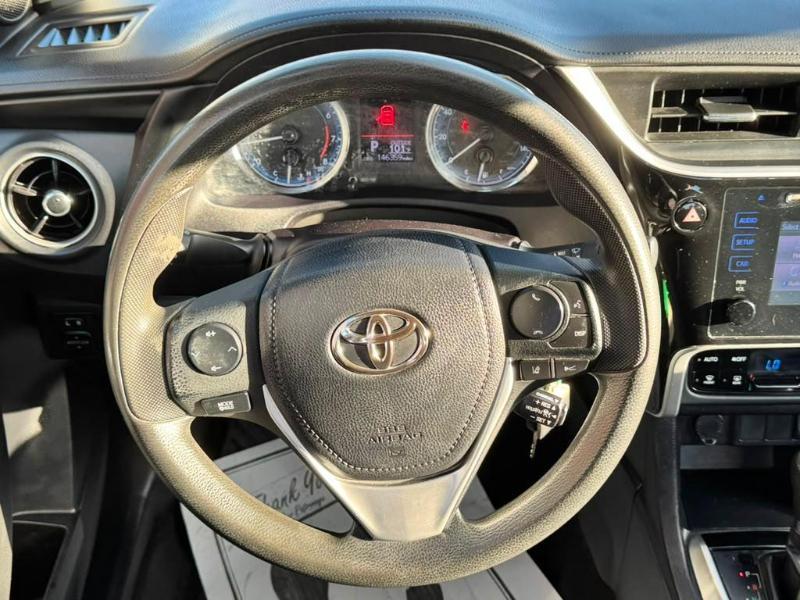 Toyota Corolla XLE CVT 2019