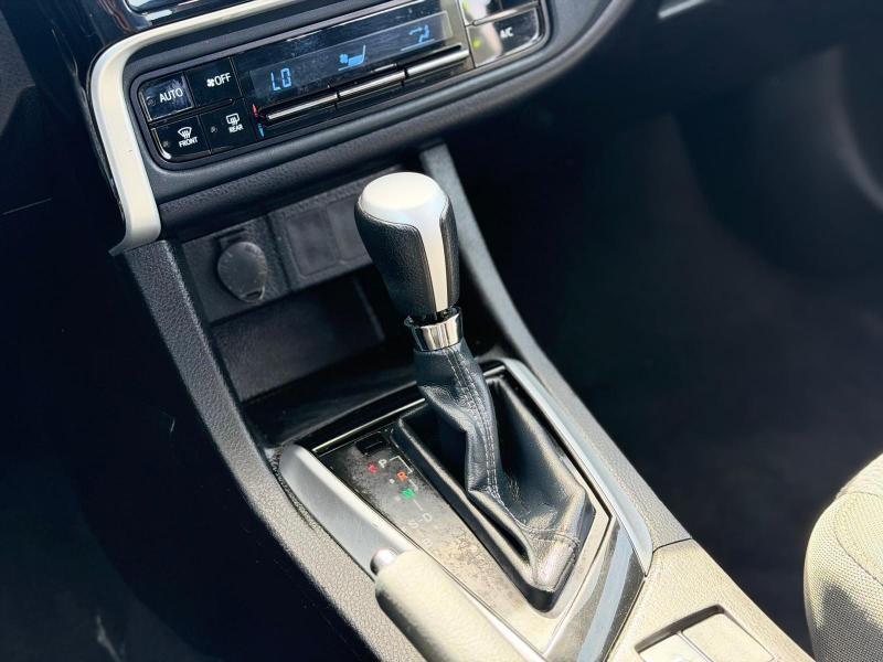 Toyota Corolla XLE CVT 2019
