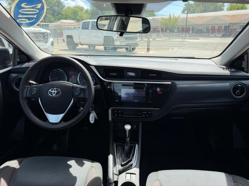 Toyota Corolla XLE CVT 2019