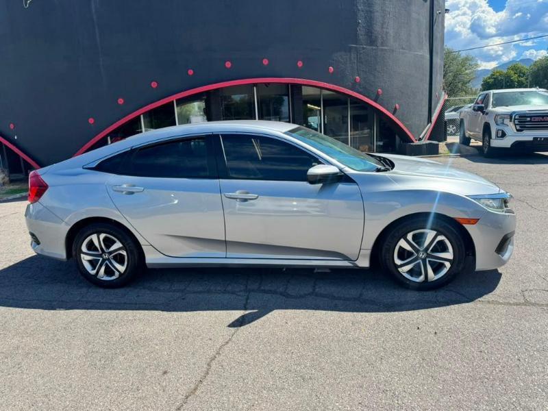 Honda Civic LX Sedan CVT 2018