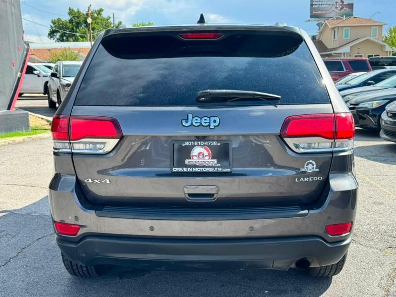 Jeep Grand Cherokee Laredo 4WD 2020