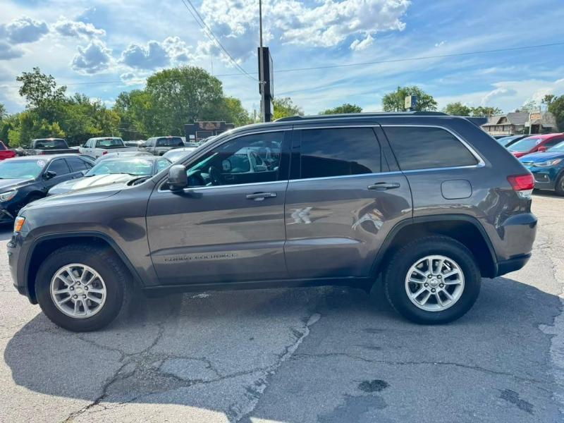 Jeep Grand Cherokee Laredo 4WD 2020
