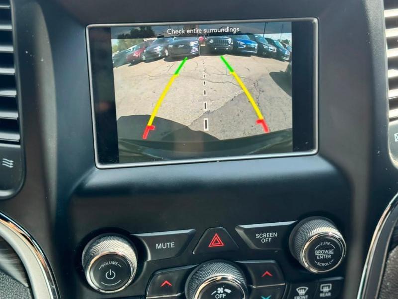Jeep Grand Cherokee Laredo 4WD 2020