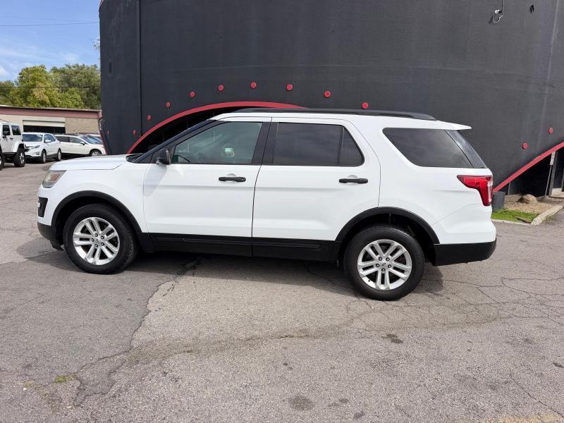 Ford Explorer Base 4WD 2017