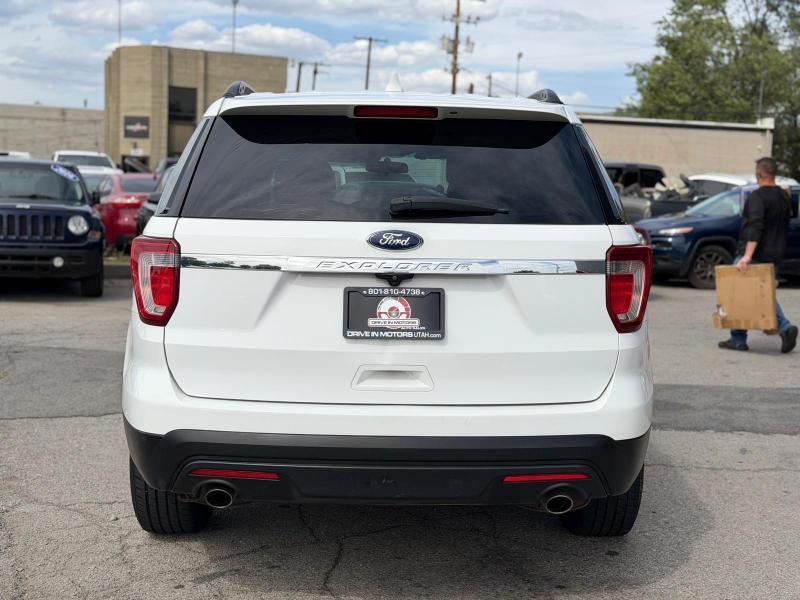 Ford Explorer Base 4WD 2017