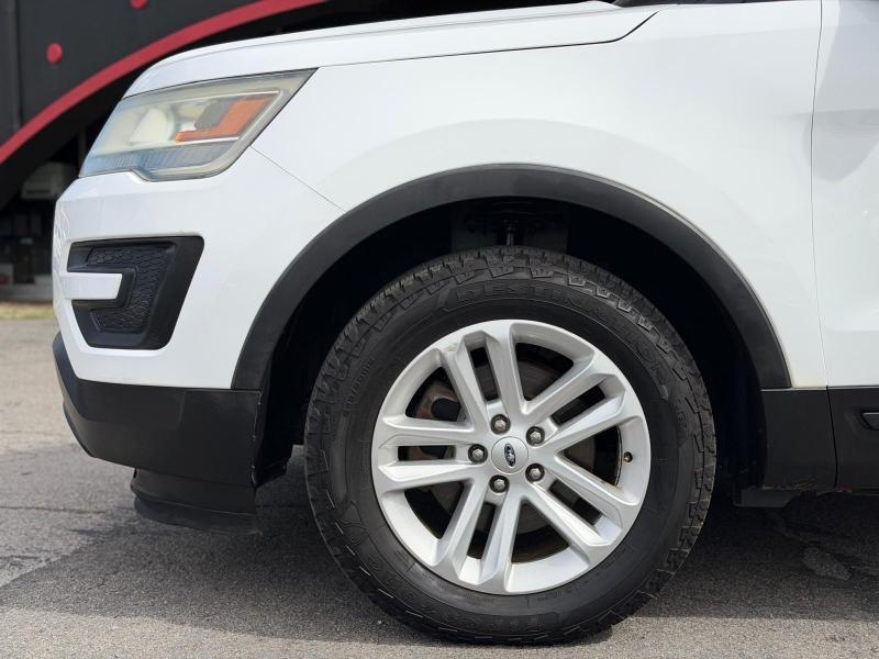 Ford Explorer Base 4WD 2017