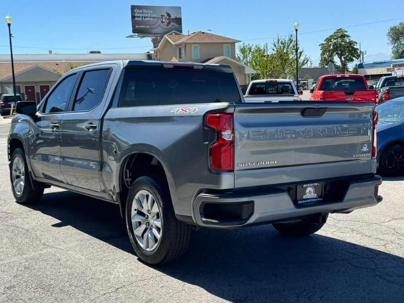 Chevrolet Silverado 1500 Limited Custom Crew Cab Short Box 4WD 2022