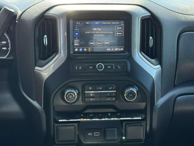 Chevrolet Silverado 1500 Limited Custom Crew Cab Short Box 4WD 2022