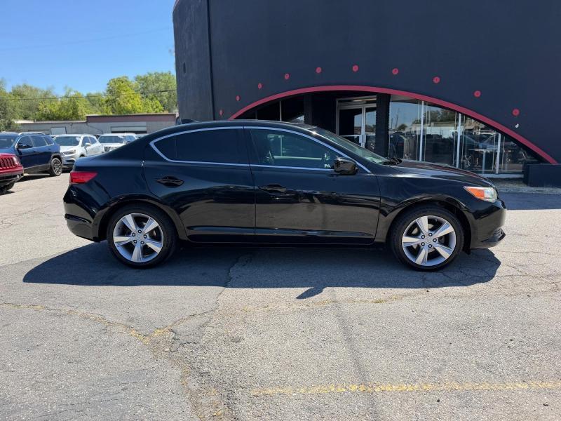 Acura ILX 5-Spd AT 2015