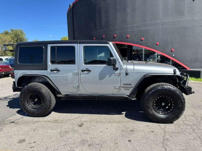 Jeep Wrangler Unlimited Sport 4WD 2013