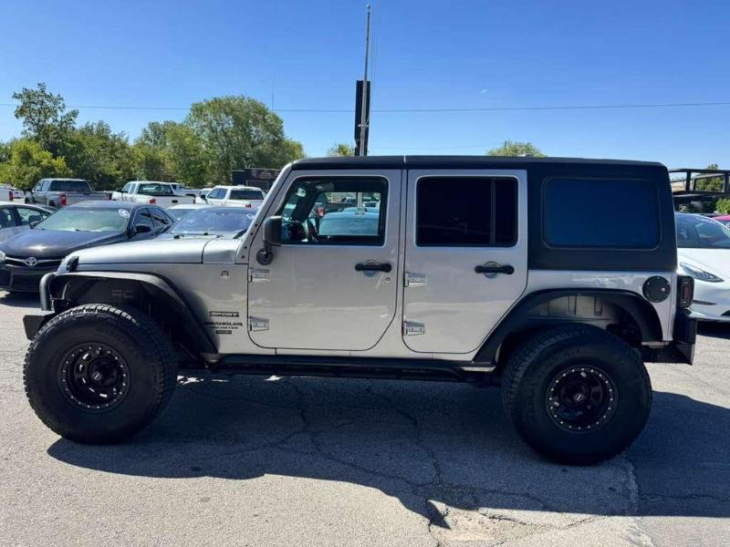Jeep Wrangler Unlimited Sport 4WD 2013