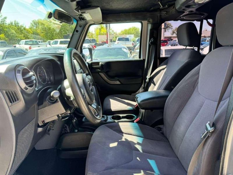 Jeep Wrangler Unlimited Sport 4WD 2013