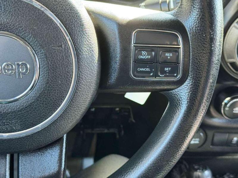Jeep Wrangler Unlimited Sport 4WD 2013