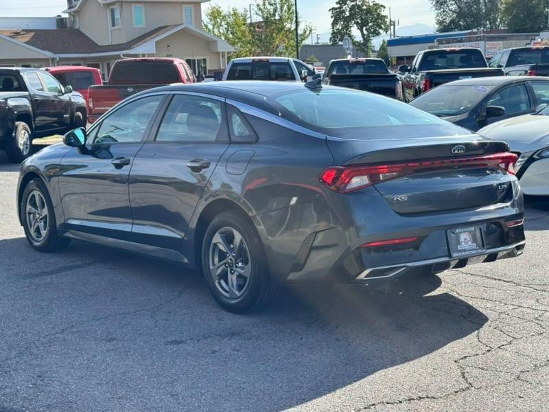 Kia K5 LXS 2021