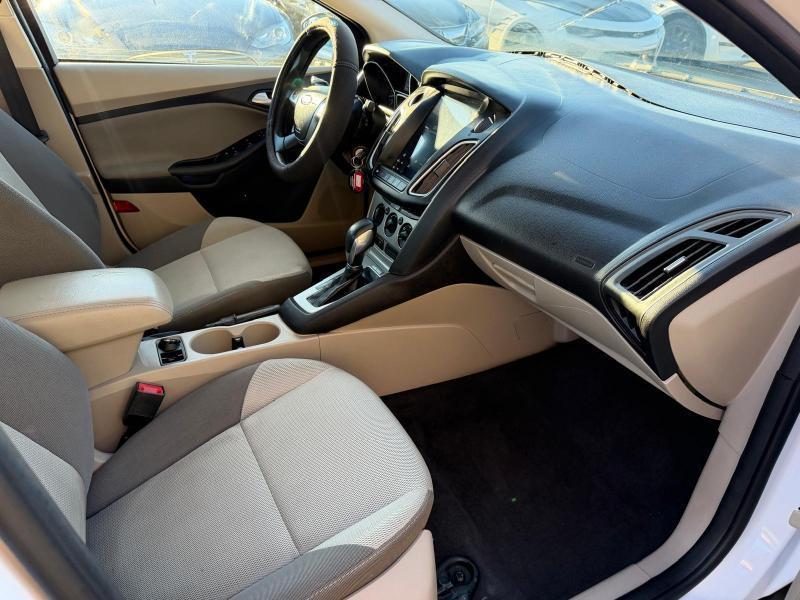 Ford Focus SE Sedan 2014