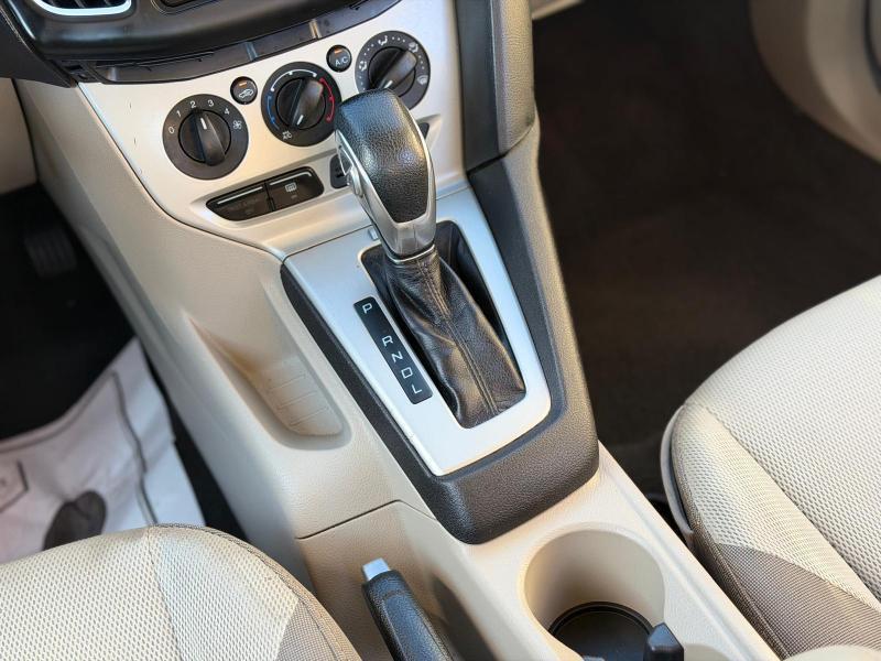 Ford Focus SE Sedan 2014