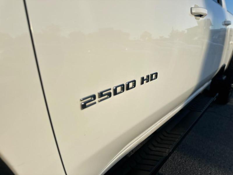 Chevrolet Silverado 2500HD LT Crew Cab Short Box 4WD 2021