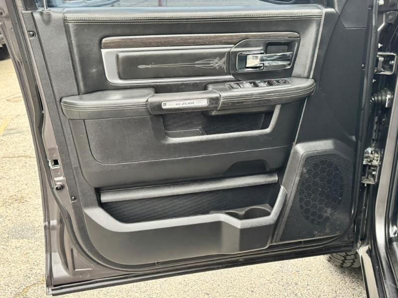 RAM 1500 Longhorn Crew Cab SWB 4WD 2015