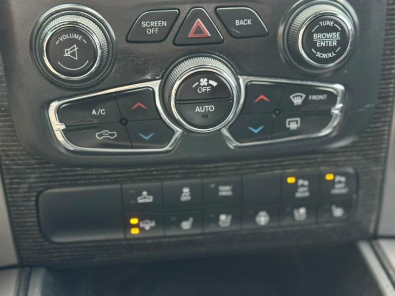 RAM 1500 Longhorn Crew Cab SWB 4WD 2015