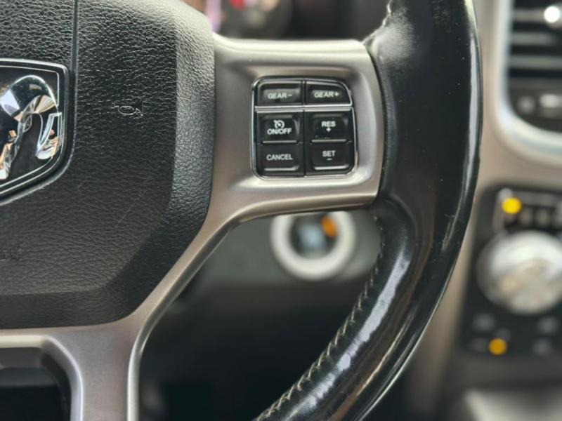 RAM 1500 Longhorn Crew Cab SWB 4WD 2015