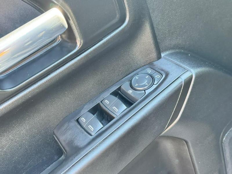 Chevrolet Silverado 1500 Custom Crew Cab Short Box 4WD 2021
