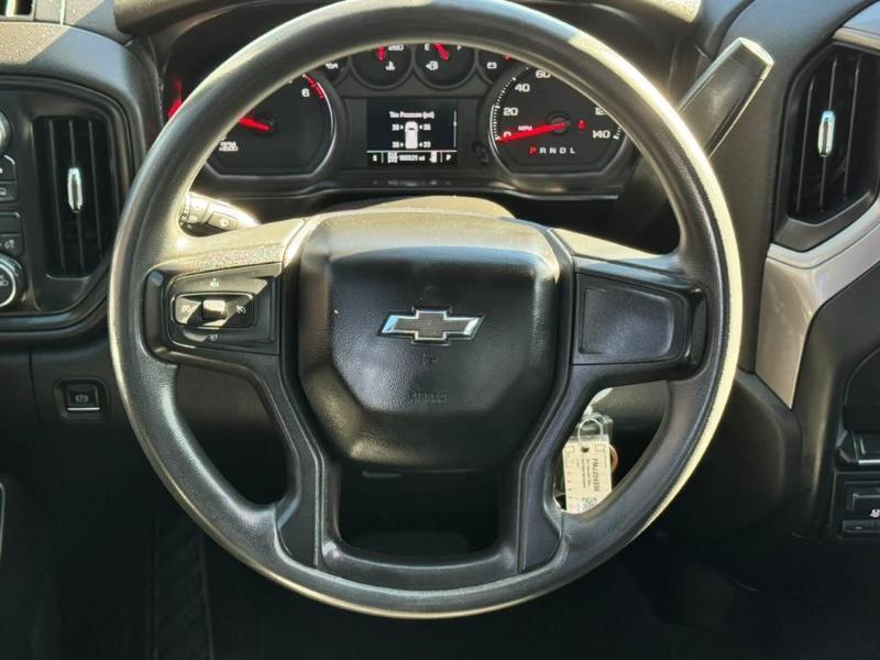 Chevrolet Silverado 1500 Custom Crew Cab Short Box 4WD 2021