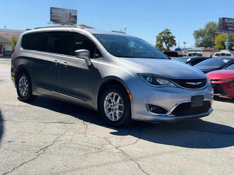 Chrysler Pacifica Touring-L 2020