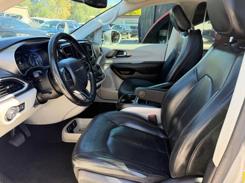 Chrysler Pacifica Touring-L 2020