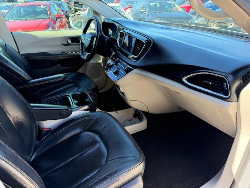 Chrysler Pacifica Touring-L 2020