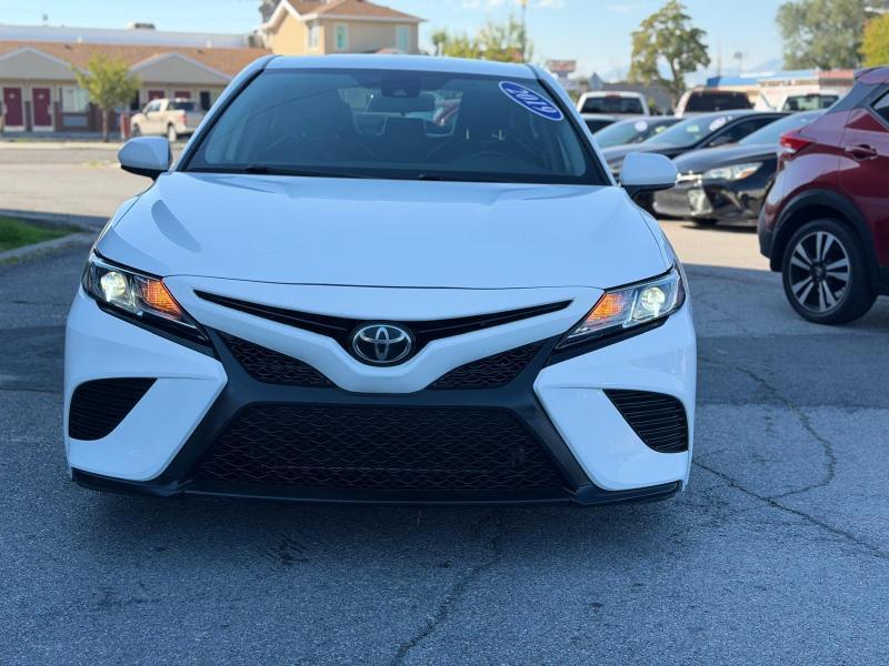 Toyota Camry XLE 2019