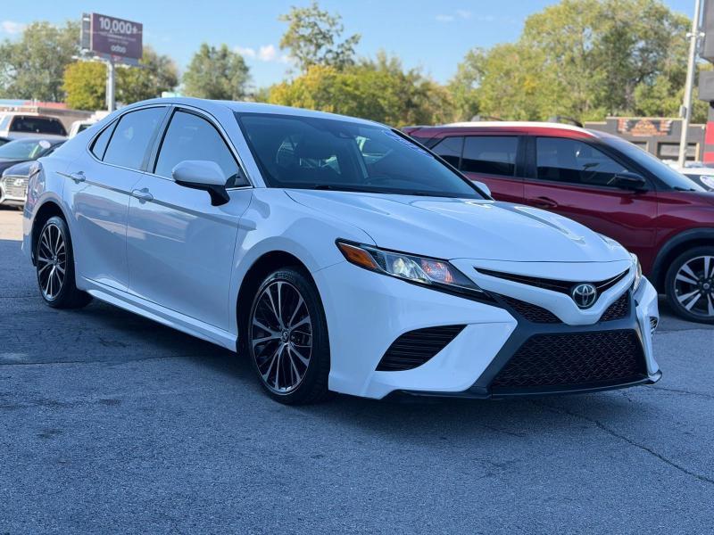 Toyota Camry XLE 2019